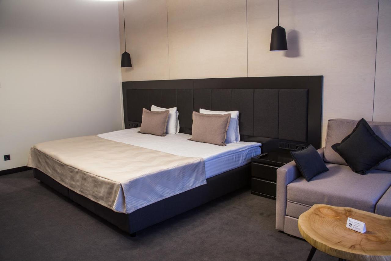 Sobi Hotel Vychhorod Extérieur photo