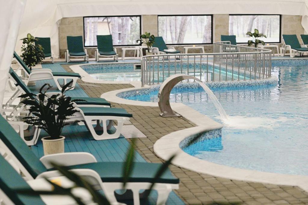Sobi Hotel Vychhorod Extérieur photo